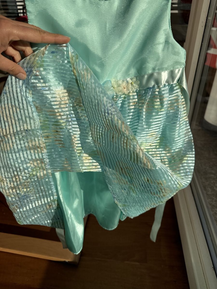 Vestiti & Gonne: Abendkleid 116/122 – Nuovo (secondo la descrizione) da Oberägeri venduto da Loup18 2