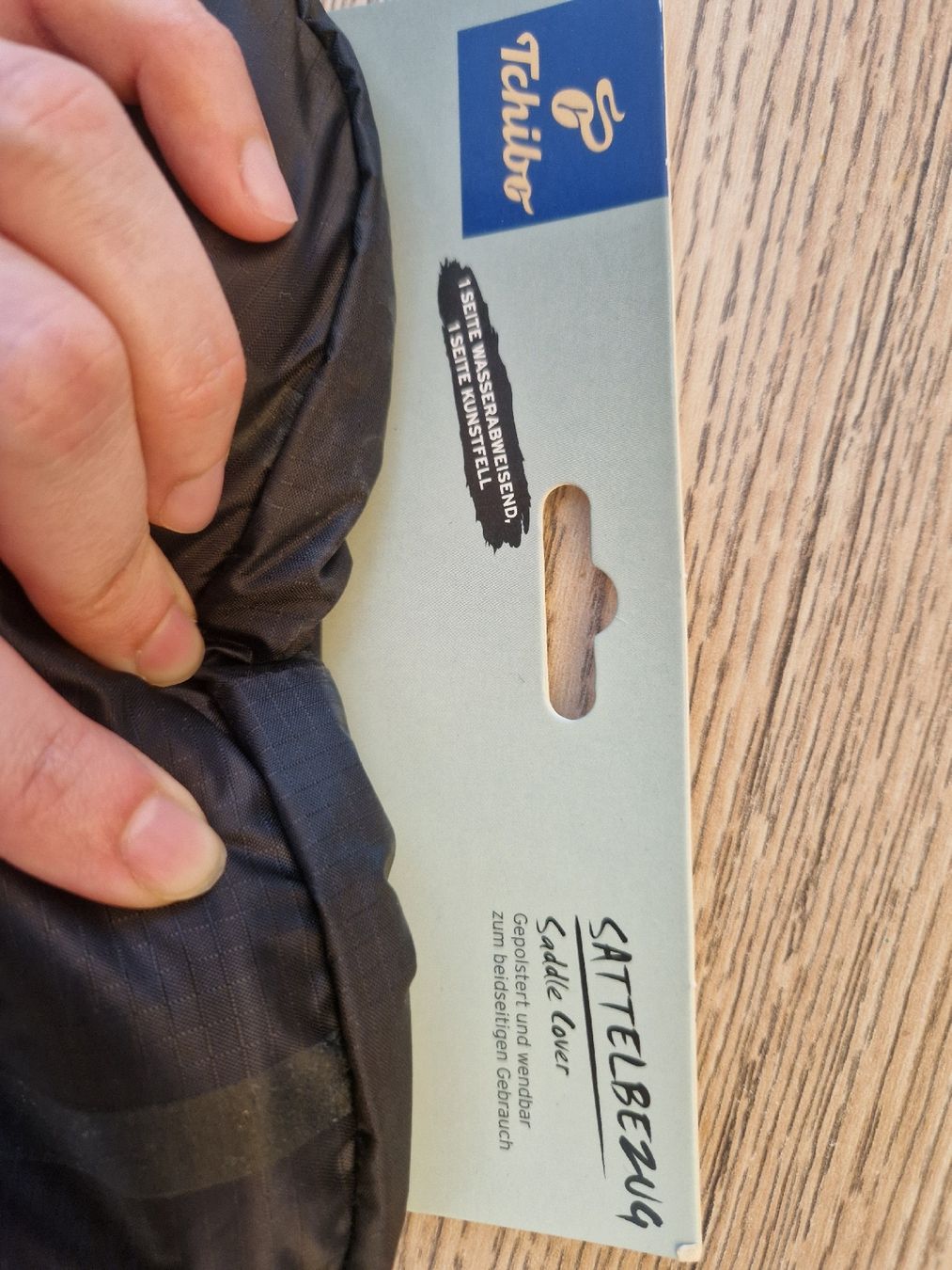 Ersatzteile: Housse de selle vélo Tchibo, imperméable, neuve! – Neu und originalverpackt aus Lausanne von nay_km7s 1