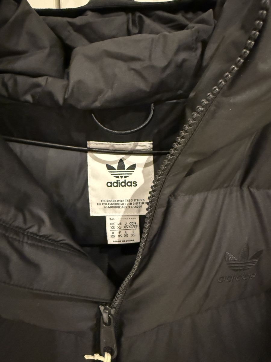 Adidas Giacche: Adidas Winterjacke – Nuovo e nell'imballaggio originale da Neerach venduto da the_modern_mini 2