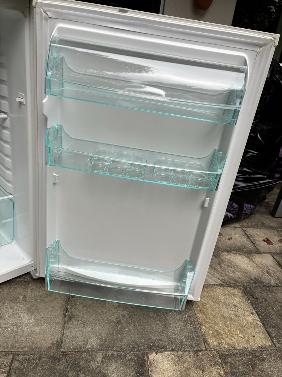 Kühlschrank: Kühlschrank SIBIR basic KSC 1301 A+ freistehend – Gebraucht aus Wallisellen von G000ze 3