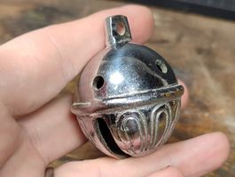 Wunderschöne modernere Schelle Yak Glocke ?
