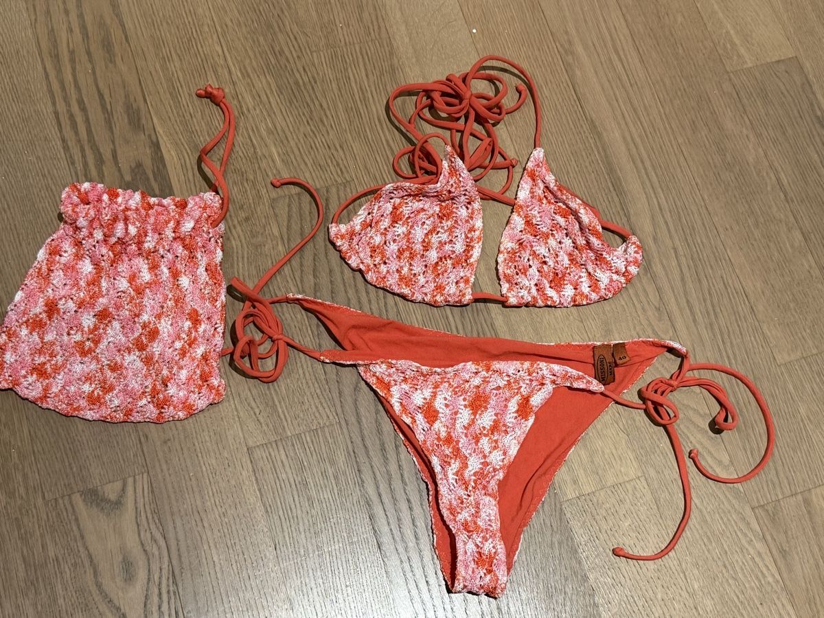 Missoni Badekleider & Bikinis: MISSONI Bikini 3-teilig Grösse IT40 ist eine 36. – Gebraucht aus Ottenbach von Suni_82
