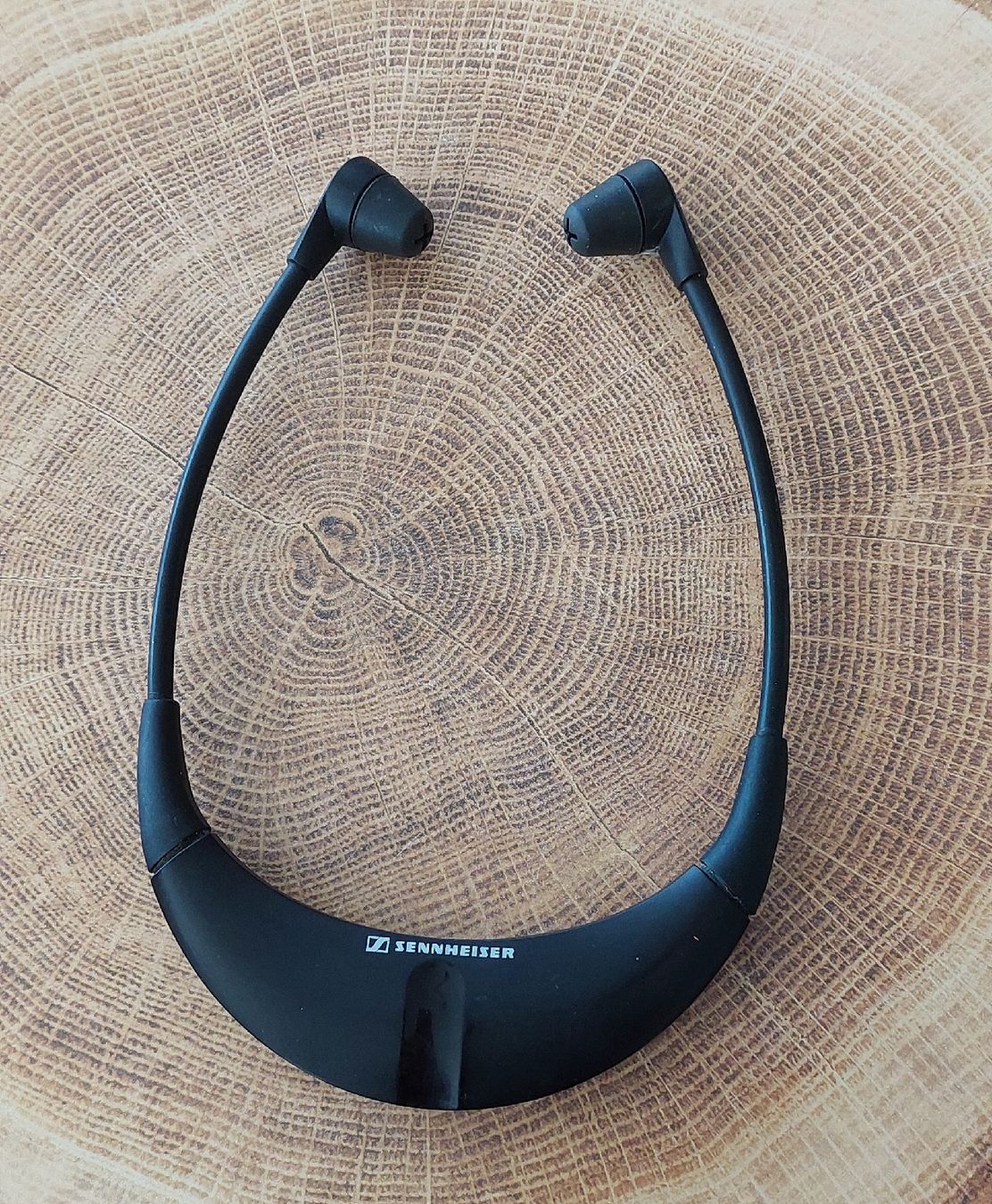 Sennheiser Cuffie: Sennheiser Infrarot Kopfhörer RI410 – Usato da Bauma venduto da rtvstr 2