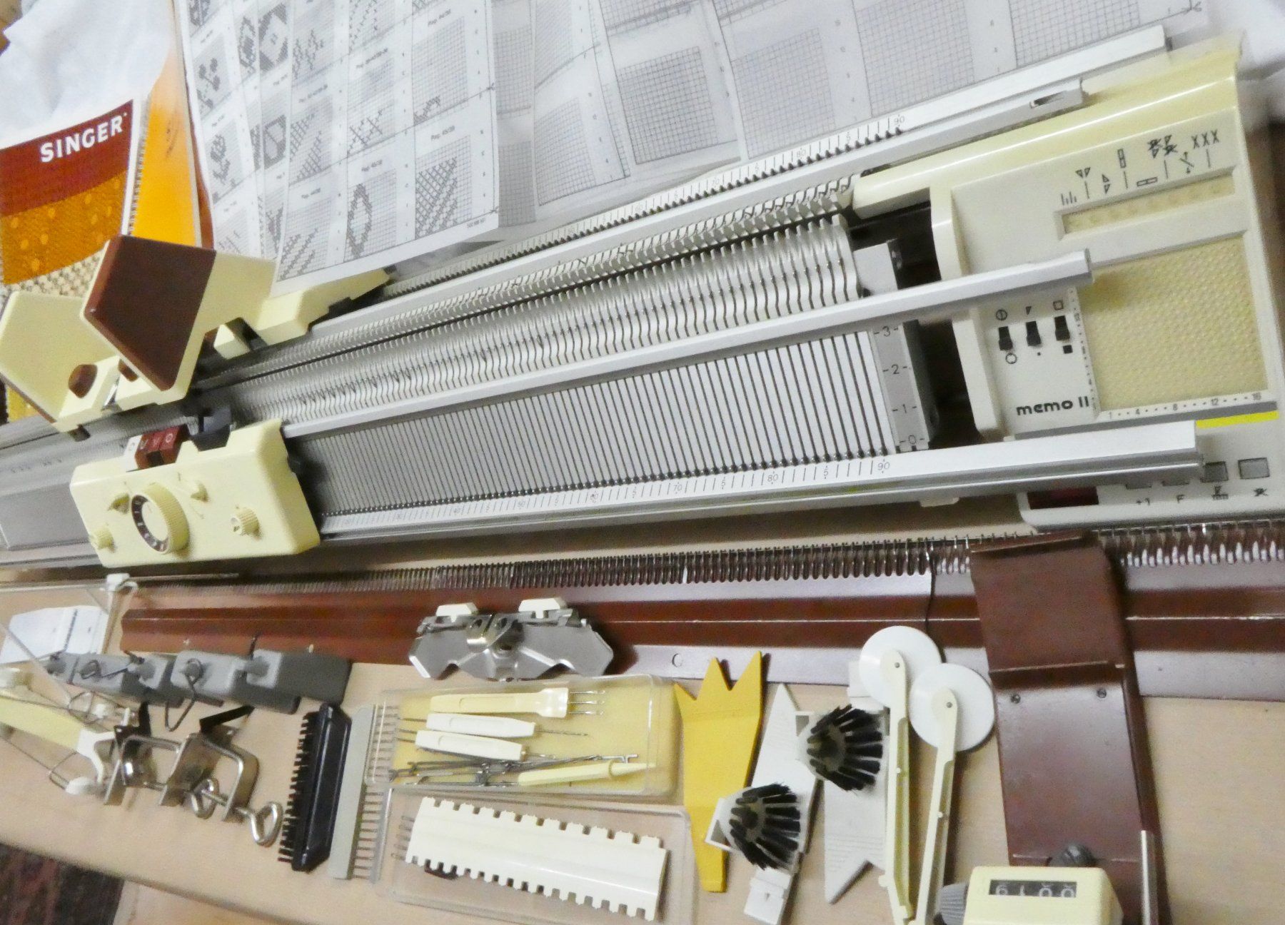 Alle Maschinen: Strickmaschine Singer Memo II – Gebraucht aus Siebnen von Ra-la-ra-ol 5