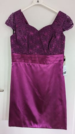 NEU - Abendkleid / Festkleid swissmade, K1608, Gr46, VIOLETT