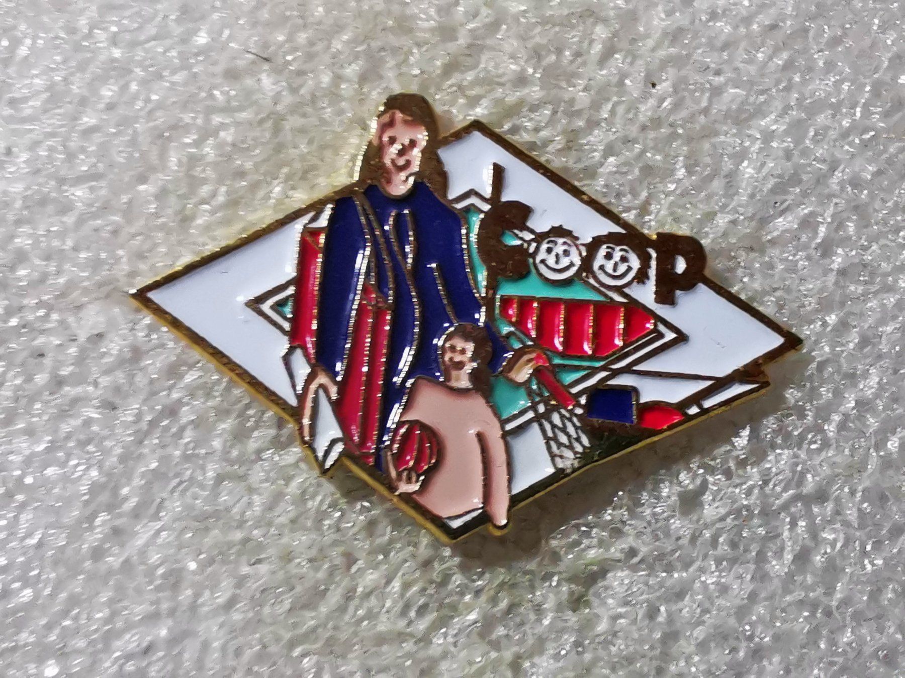 Placchette & Badge: Ansteckpin 17: Coop – Usato da Oppligen venduto da Pin-Fall-Shop