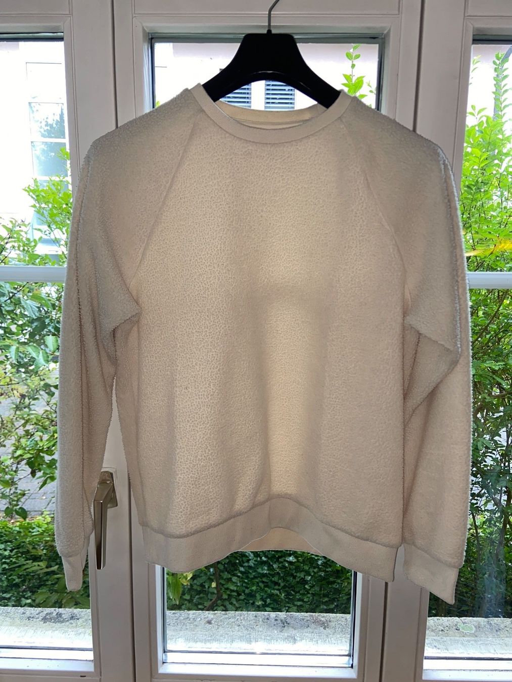 Mango Maglioni & Felpe: Kuscheliger Teddy-Pullover von Mango, weiss, Gr. L – Usato da Zürich venduto da dedasiba