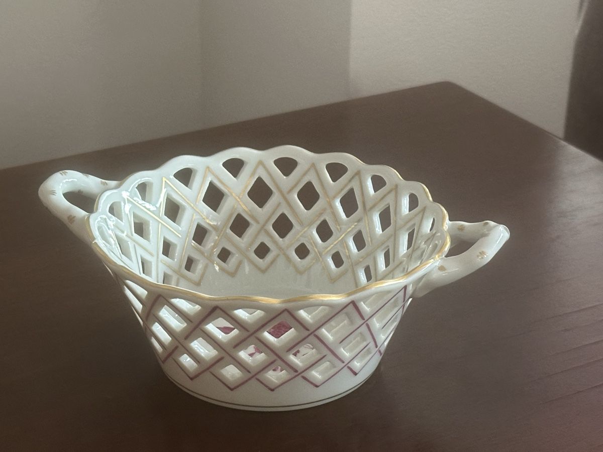 Herend Ciotole: Herend Apponyi Purpur Korb  – Usato da Herbriggen venduto da Sehrazade 3