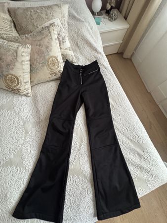 gefütterte Hose schwarz Gr 32 