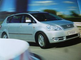 Toyota Avensis Verso Prospekt 2003