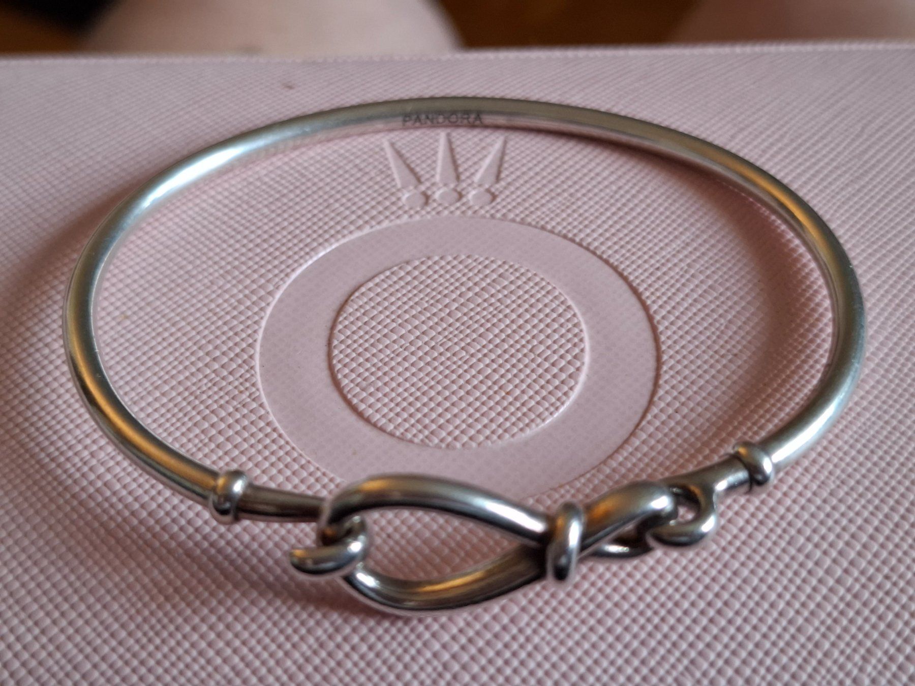 Pandora Armbänder & -reifen: DERNIÈRE VENTE...bracelet infinity de Pandora gr 3 – Gebraucht aus Lausanne von Ptite_Dame