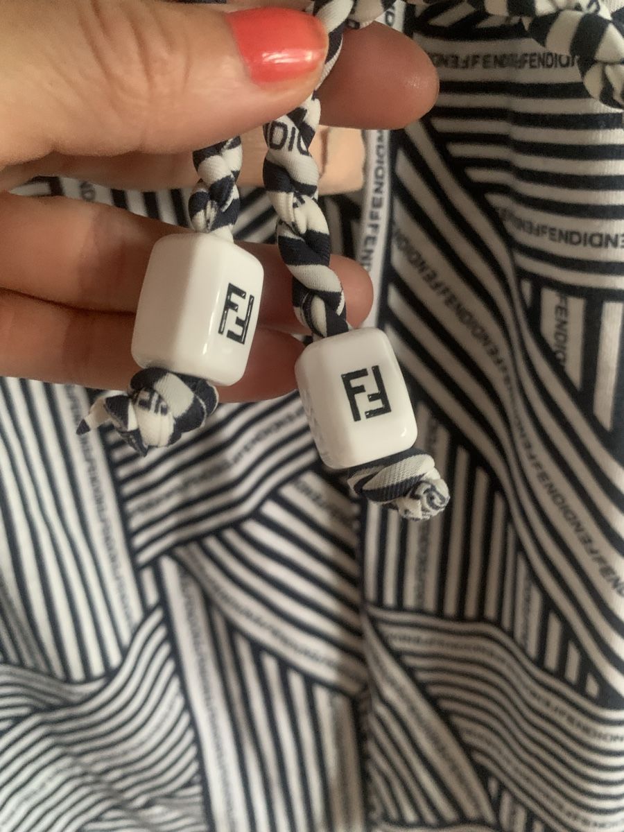 Robes: Fendi kleid – D'occasion à Zürich par Nikuska32 3