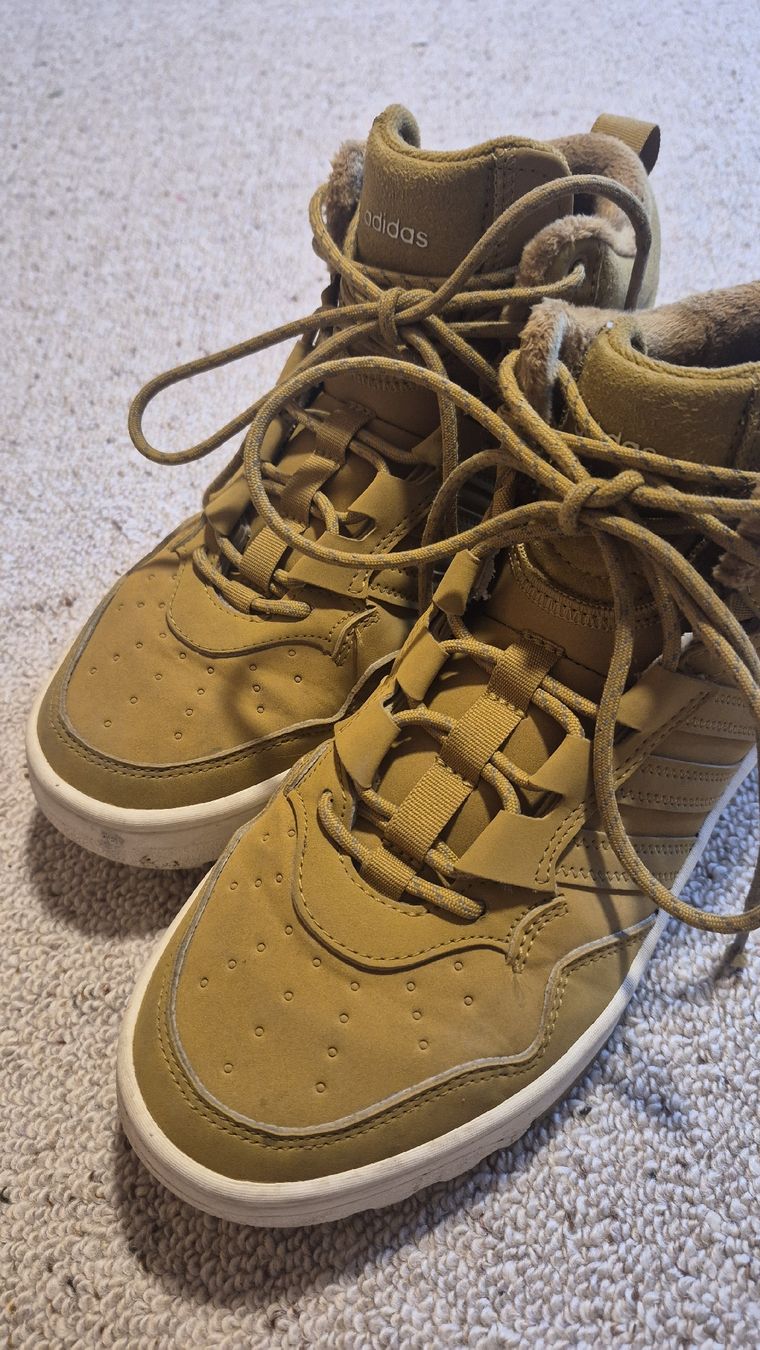 Adidas Scarpe per ragazzi: Adidas Winterschuhe 39½ – Usato da Eschlikon TG venduto da Blitzblank1111 2