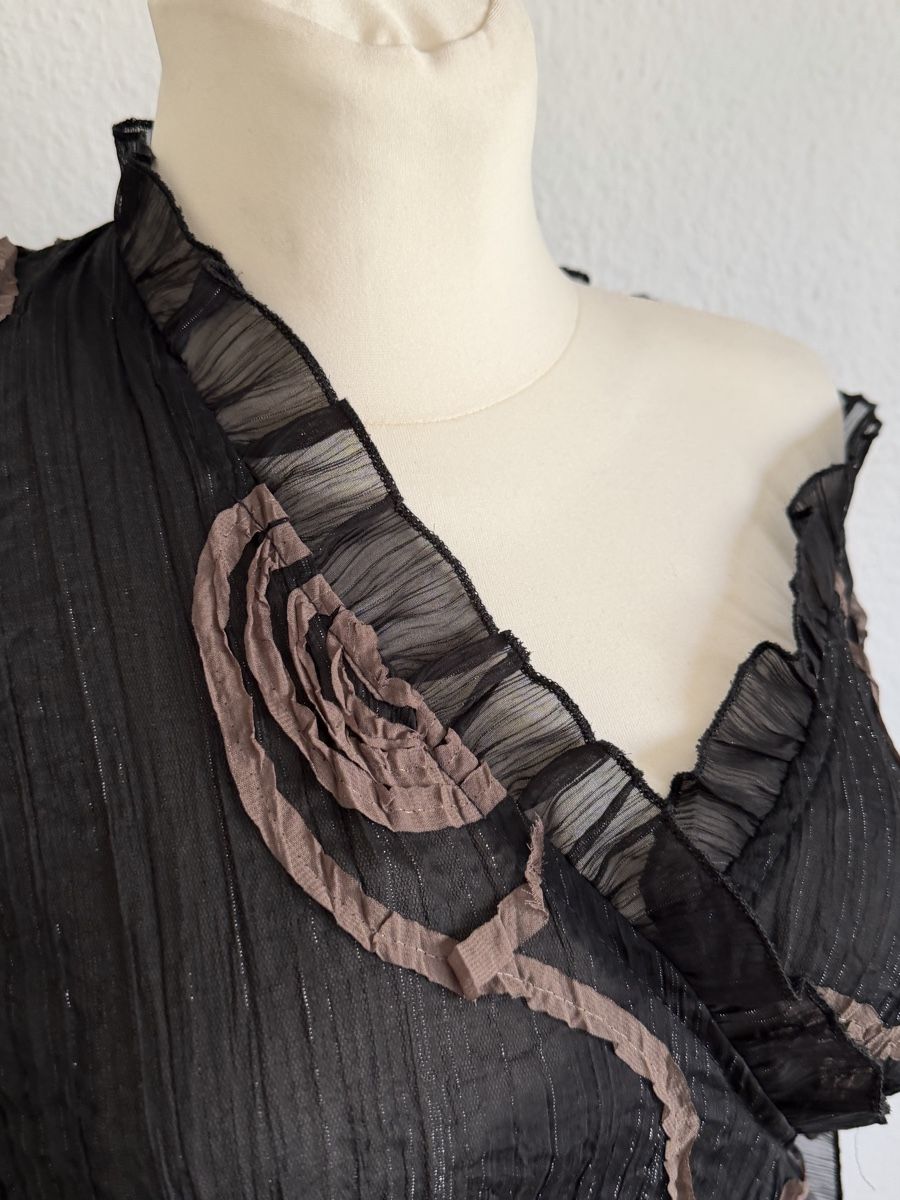 Camicette: Vintage Black Swirl Wrap Blouse – Usato da Knonau venduto da Grapesvintage 7