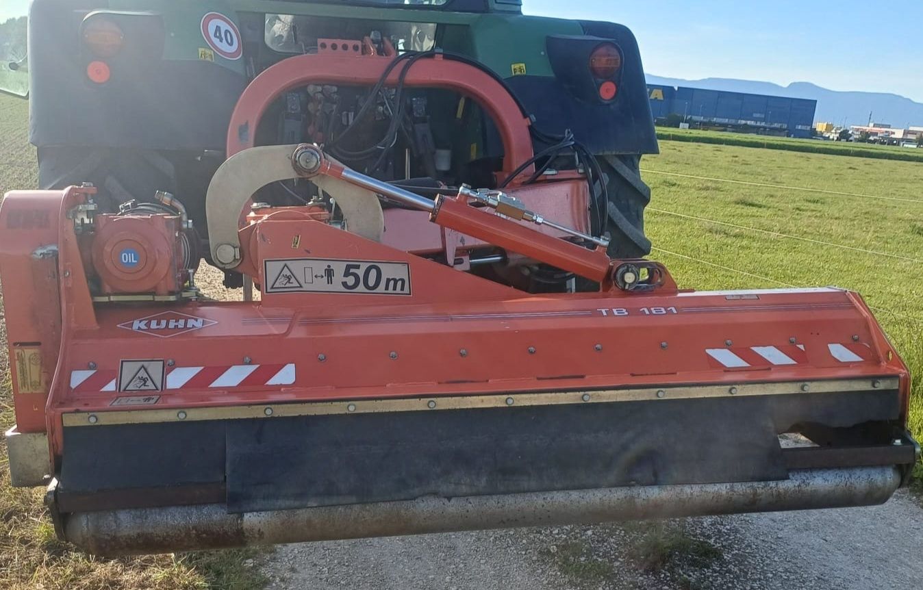 Tutte le macchine: Mulcher, Schlägelmulcher – Usato da Lyssach venduto da Honda047 5