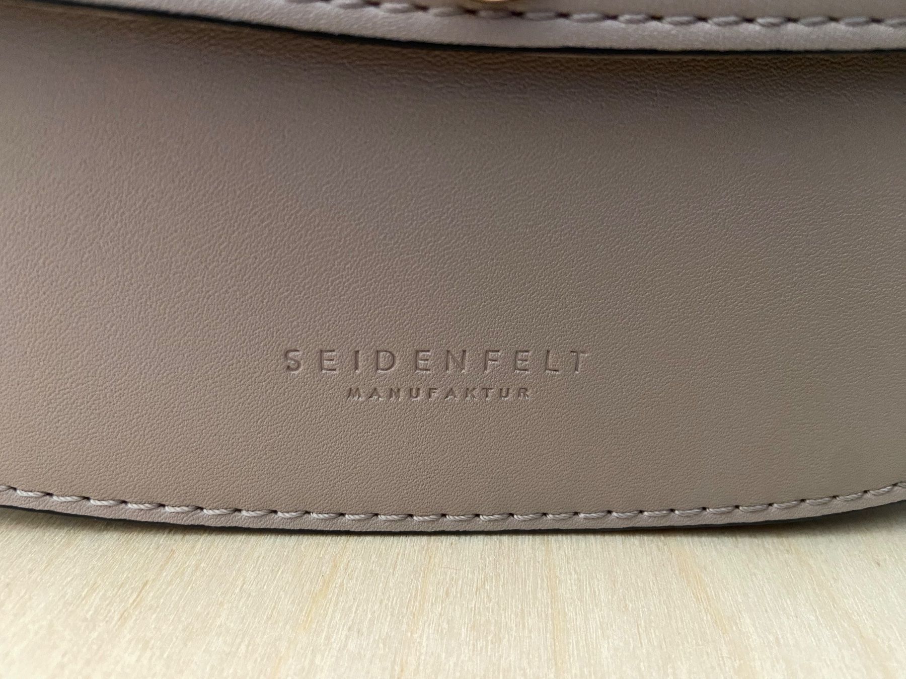 Borse da donna: Seidenfelt Umhängetasche – Nuovo (secondo la descrizione) da Muttenz venduto da bargain_hunter 1