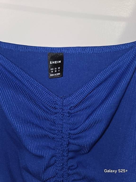 Tops: 2 Crop-Tops – D'occasion à St. Gallen par ruz_t5lk 3