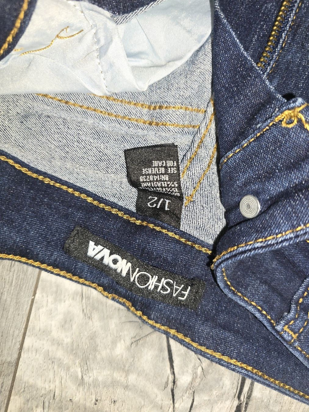 Jeans: two fashionva jeans – Gebraucht aus Homburg von Nessaaogg 1