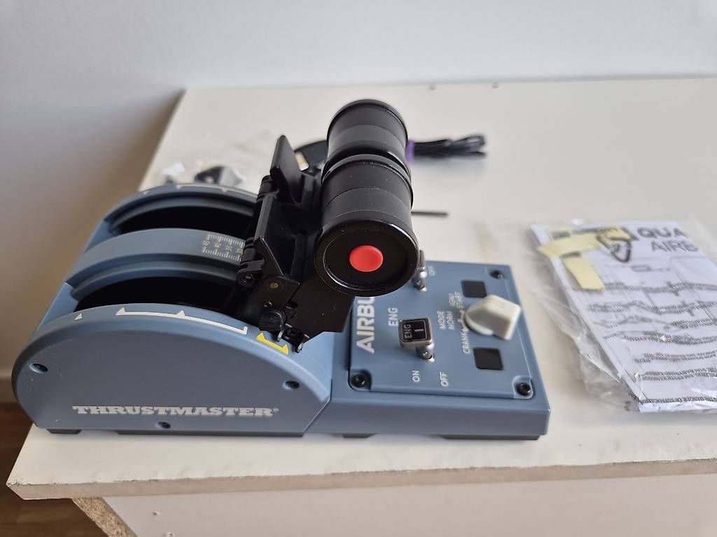 Thrustmaster Controller: Manettes de gaz pour simulateur de vol – Usato da Genève venduto da Thefirstseller 2