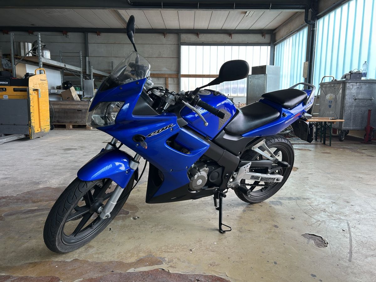 Honda Strada: Honda CBR  125R Motorrad – Usato da Oberriet SG venduto da Justizia1957 4