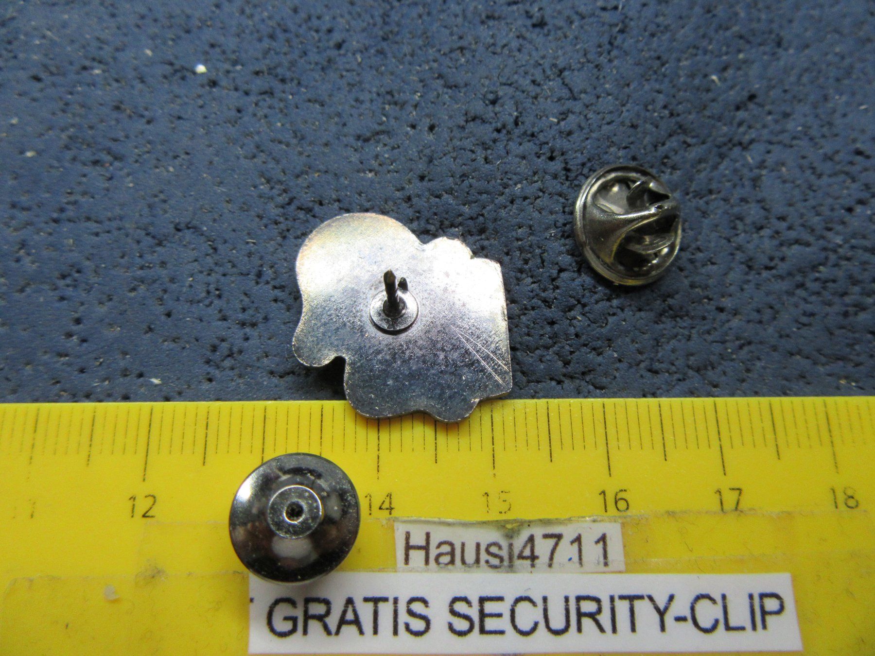 Swiss Placchette & Badge: LUNGERN SCHÖBÜEL SEILBAHN PIN GLASIERT mit SECURITY-CLIP – Usato da Ettingen venduto da Hausi4711 1