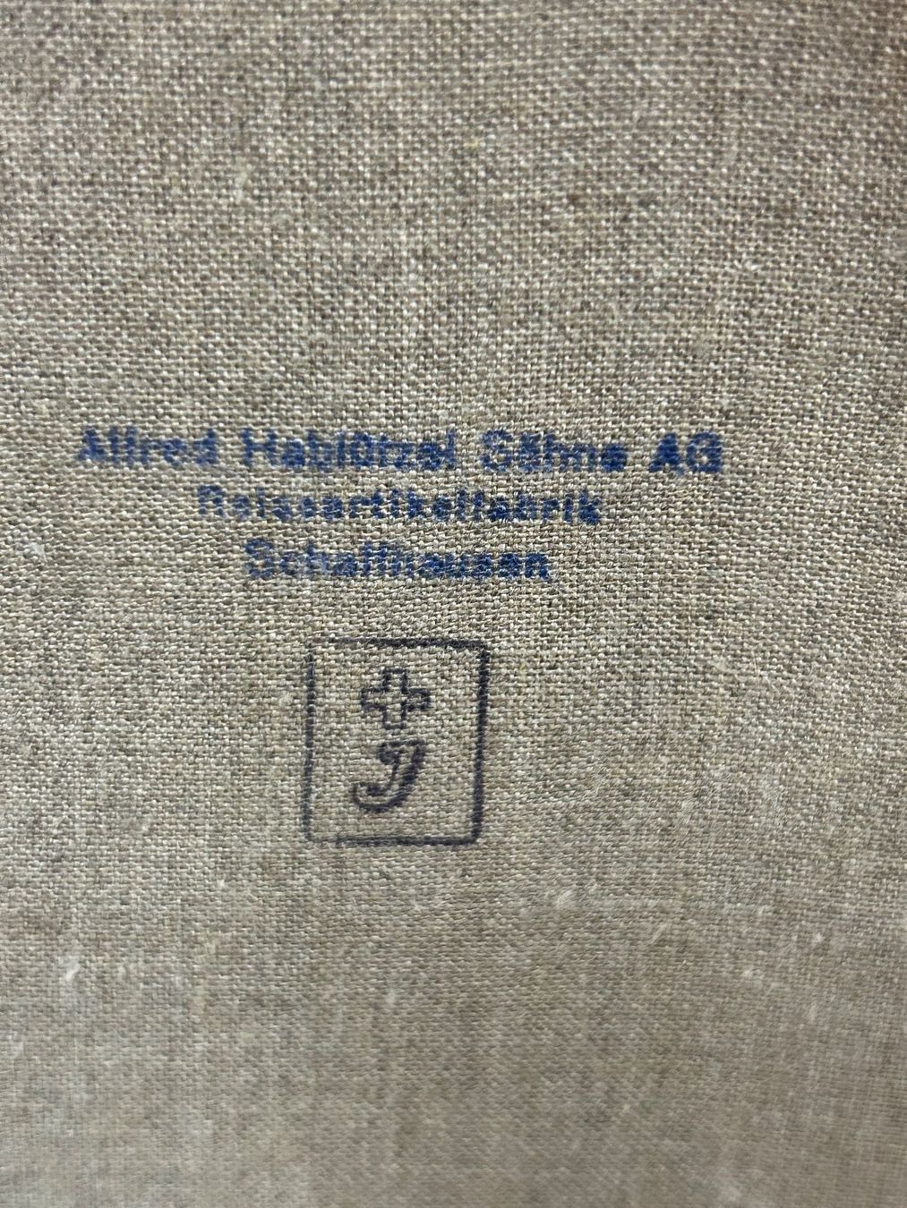 Schweizer Armee Valigie: alter Offizierskoffer der Schweizer-Armee – Usato da Zürich venduto da Levelart 7