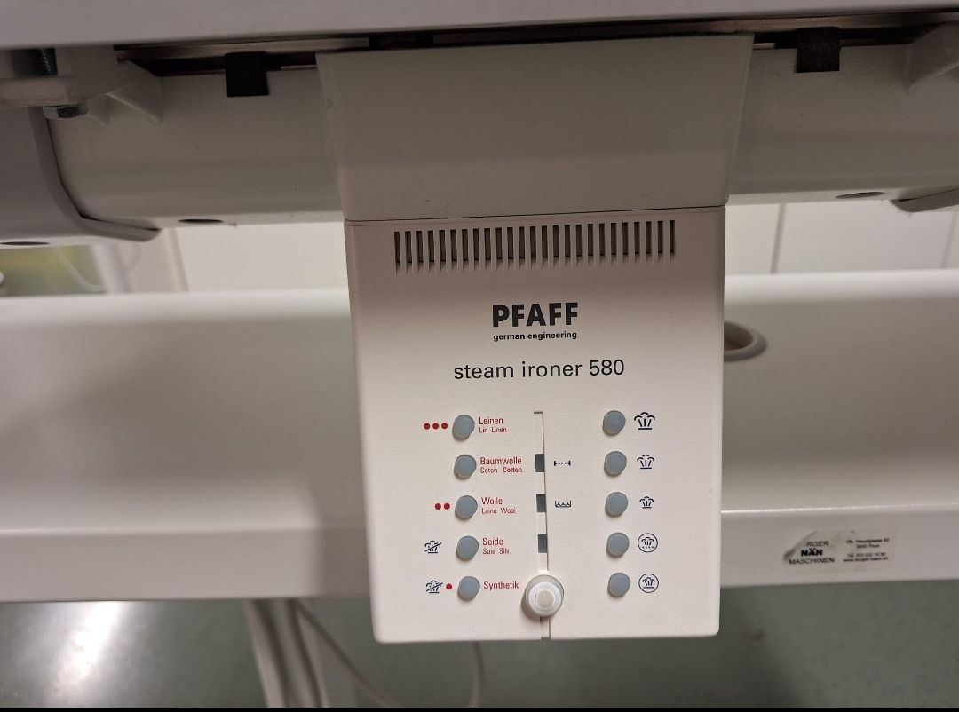 Pfaff Ferri da stiro: Pfaff Mange 580 – Usato da Schwarzenegg venduto da musi09 2