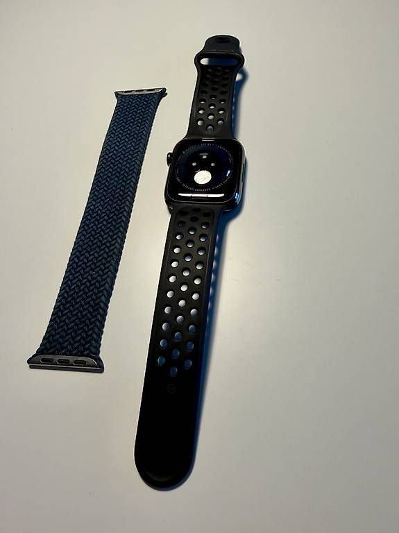 Smartwatch: Apple Watch Series 7 – Usato da Zürich venduto da max_q8pm 2