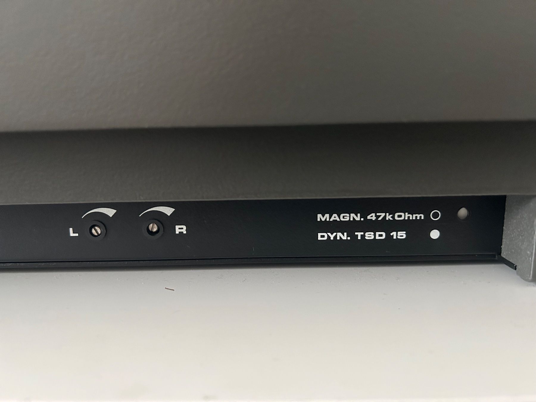 EMT Tourne-disques: EMT 938 – Restored Professional Broadcast Turntable – D'occasion à Baar par AAT5 7