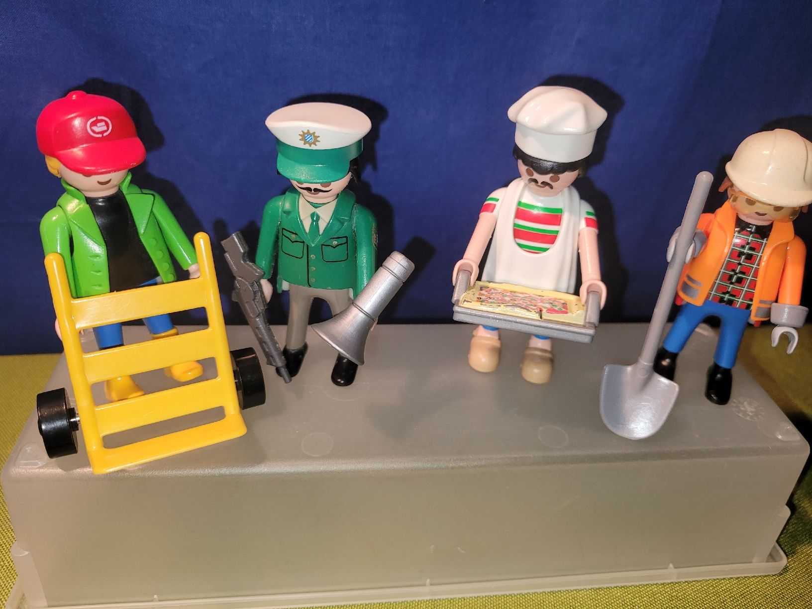 Playmobil Jouets: Playmobil Berufe,Figuren C9 – D'occasion à Aarberg par Fink010 5