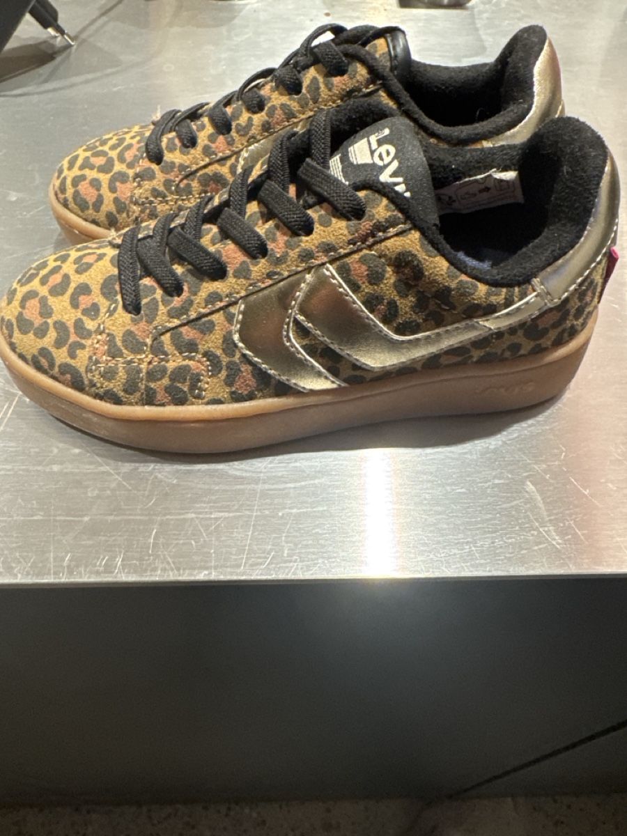 Levi's Scarpe per ragazze: Levi's Leopard Halbschuh 28 – Nuovo e nell'imballaggio originale da St. Gallen venduto da LkN_34 1