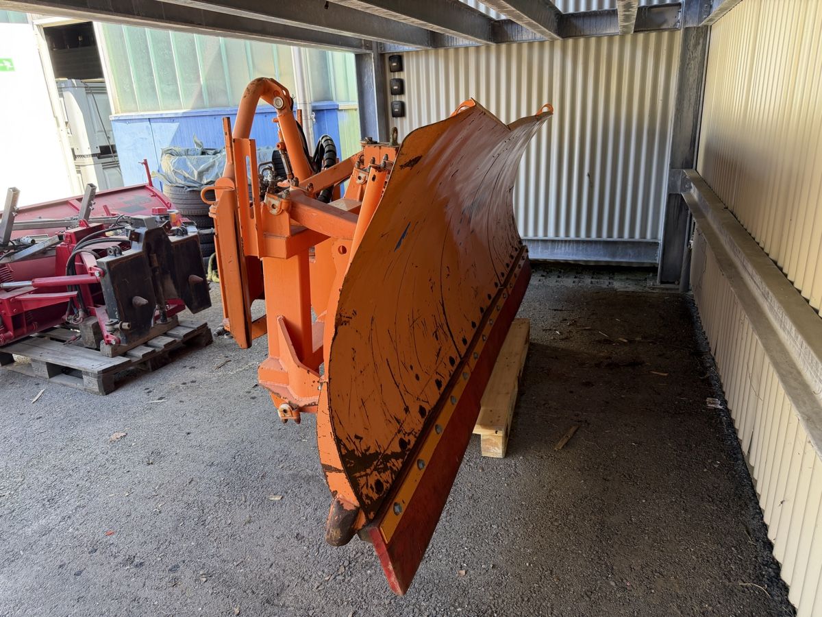 Sgombero neve: Schneepflug Schmidt MF2 Schnee unimog Traktor Winterdienst – Usato da Prosito venduto da Danielehh 1