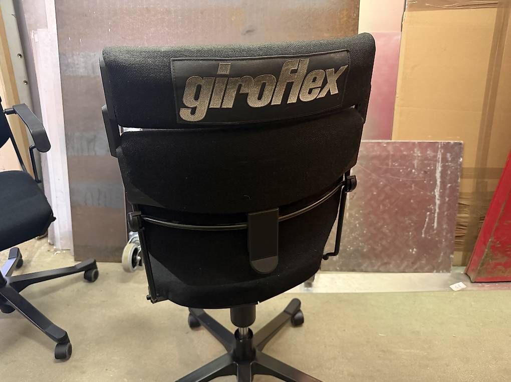 Giroflex Sedie: Giroflex Werkstattstuhl mit oder ohne Armlehne – Usato da Necker venduto da liq24 3