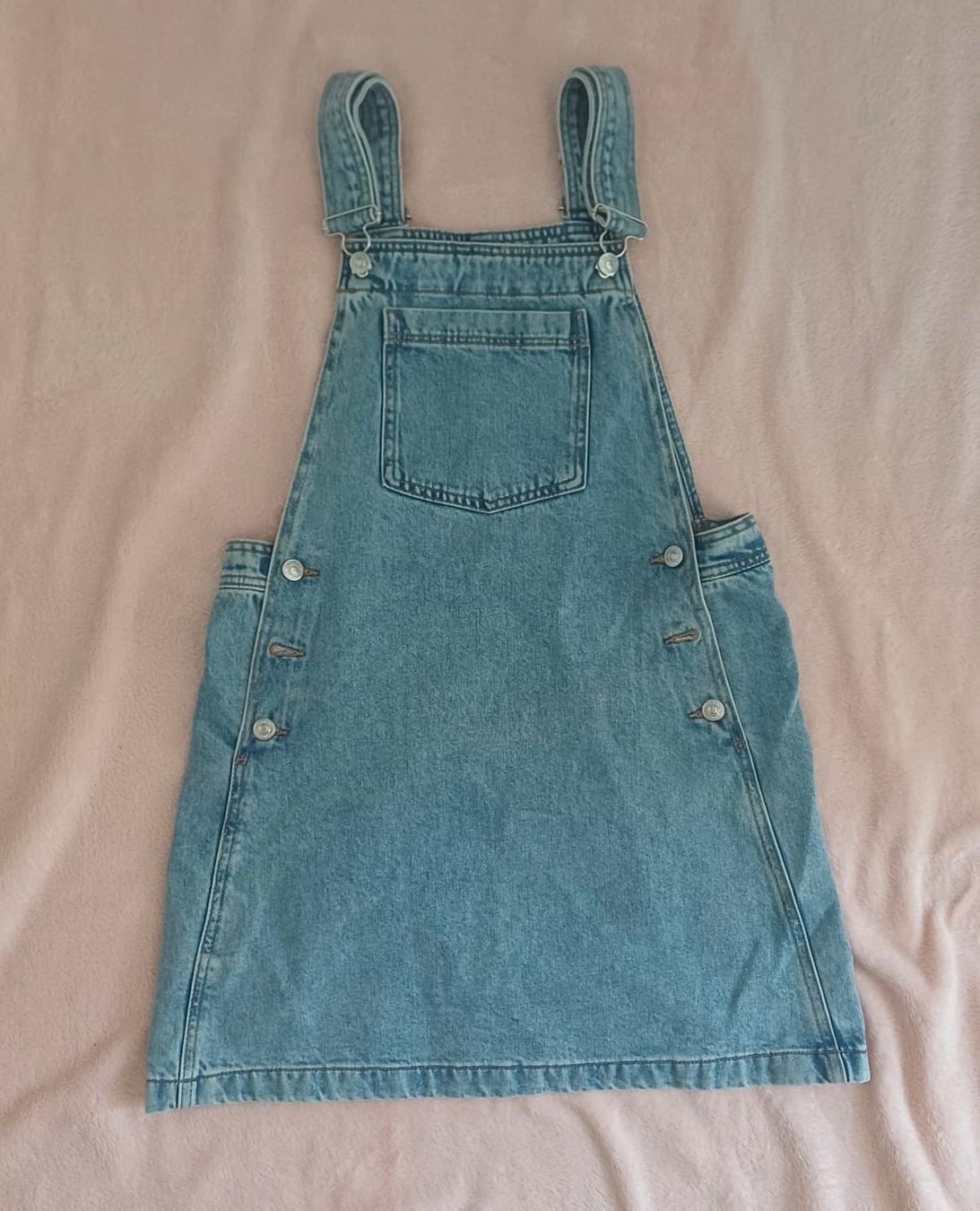 Kleider: MNG Latzkleid hellblau Grösse S neu – Gebraucht aus Mauren TG von Mariso11