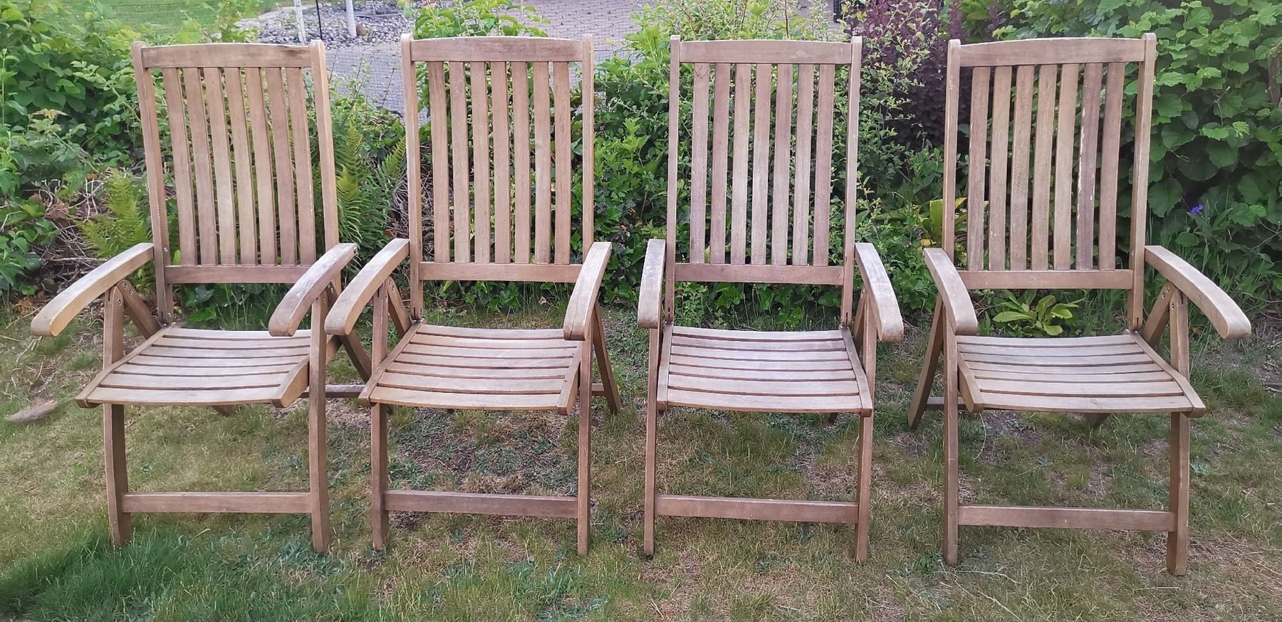Pfister Sedie: Holz Gartenstühle 4 Stück – Usato da Subingen venduto da gro_78ms
