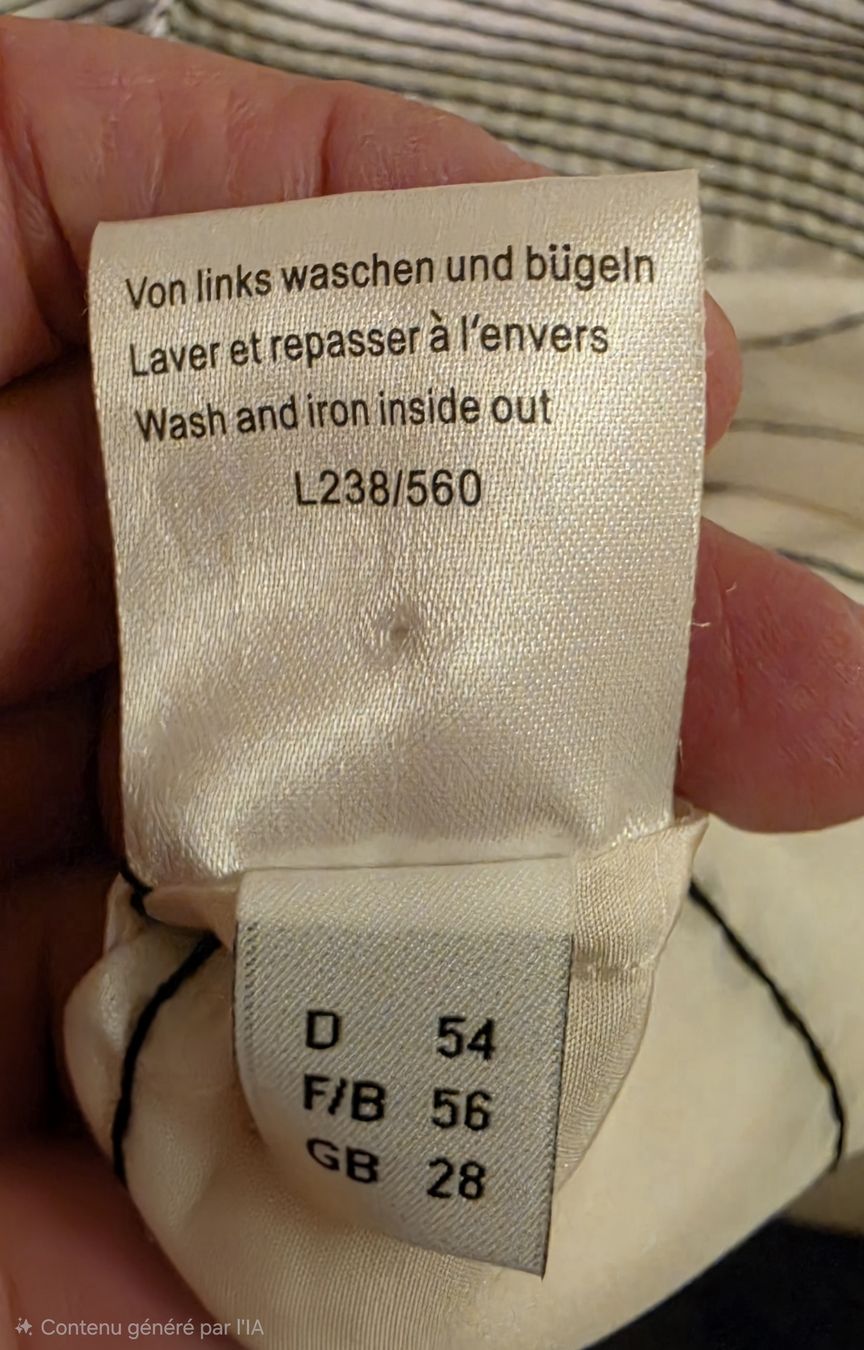 Tops: Top taille CH 54, soie et sequins – Neu (gemäss Beschreibung) aus Genève von Duelle 4