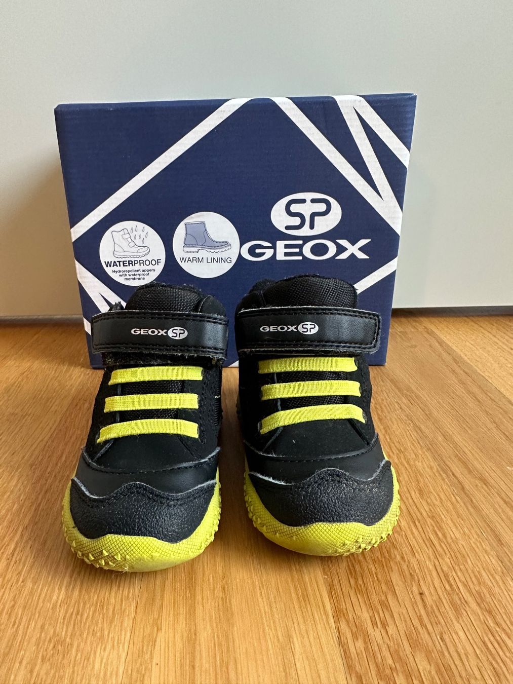 Geox Schuhe für Jungen: Winterschuhe Geox Gr. 20 – Gebraucht aus Unterägeri von StefanGekko 2