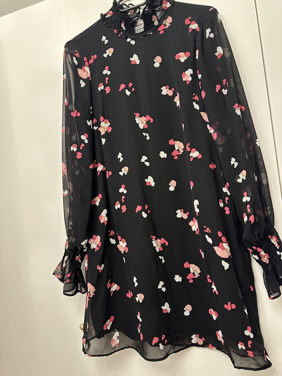 H&M Kleider: Elegantes Blumenkleid mit transparenten Ärmeln Gr. 36 – Gebraucht aus Perlen von H.Spa