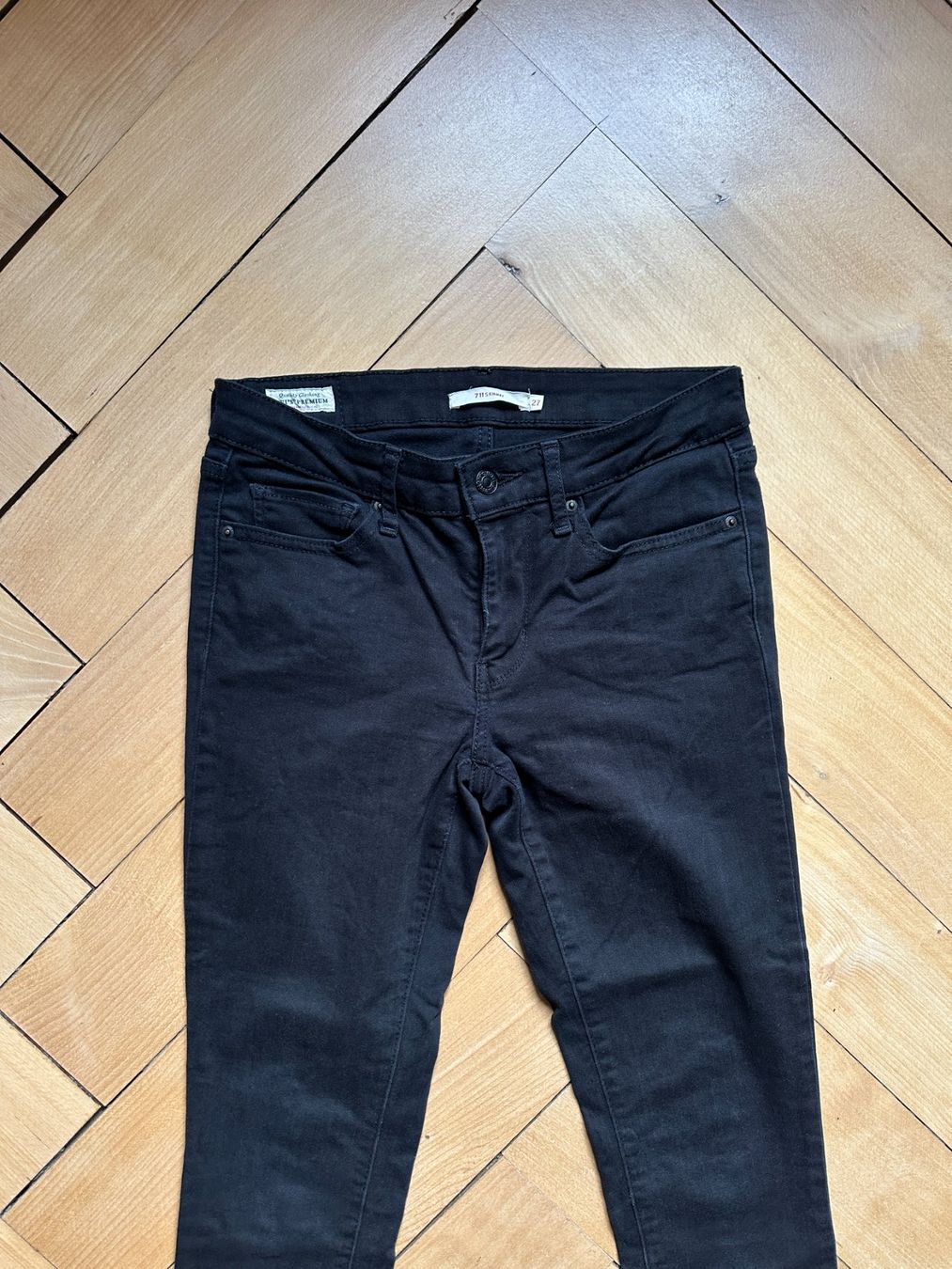 Levi's Jeans: LEVIS - Skinny Jeans schwarz W27 – Usato da Zürich venduto da Diazaio 1