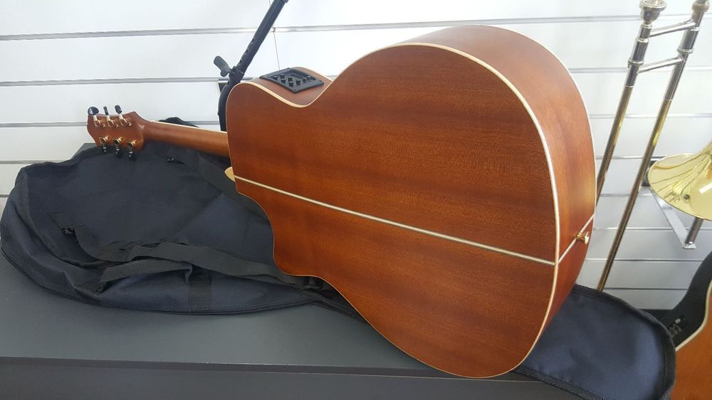 Pol Nøjagtighed Ass Western akustik gitarre Red Hill CF-720C Natural inkl.tasche | Kaufen auf  Ricardo