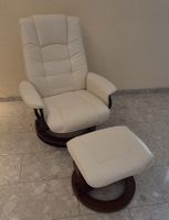 Kunstleder-Sessel mit Hocker - neuwertig