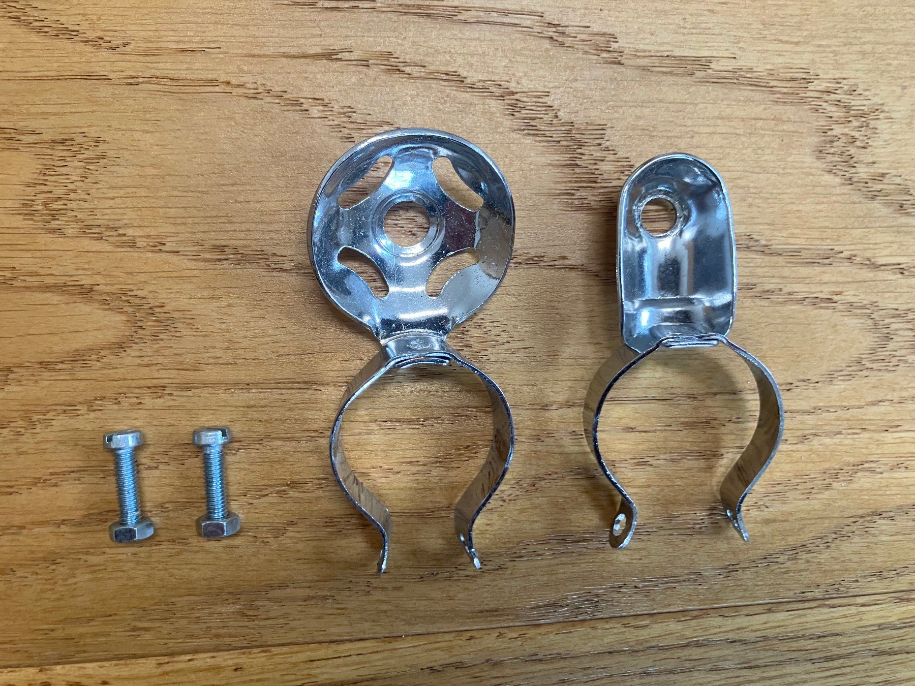 Pezzi di ricambio: Universal Klemmpumpenhalter – Usato da Obermumpf venduto da Estrela67 1