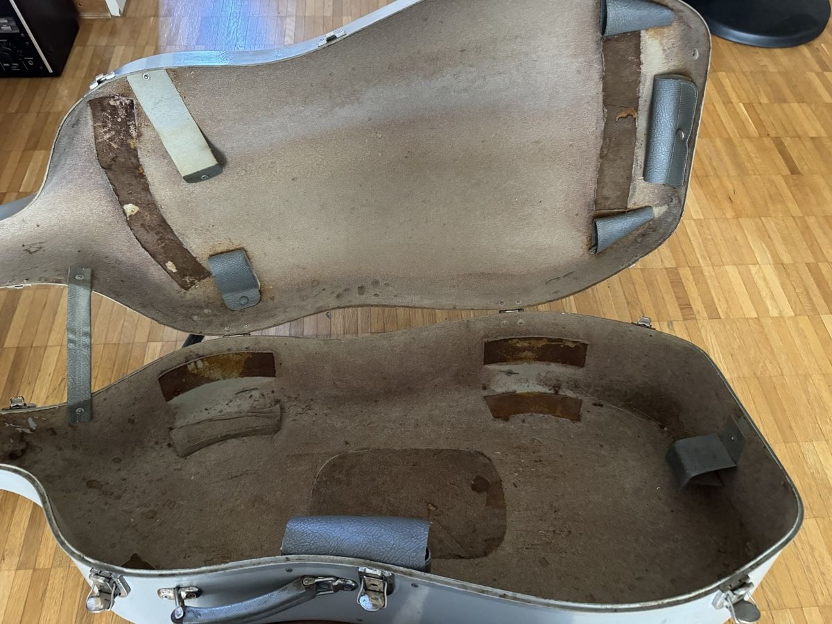 Instruments de musique: 4/4 Cello koffer alt – D'occasion à Zunzgen par milesdavis76 2