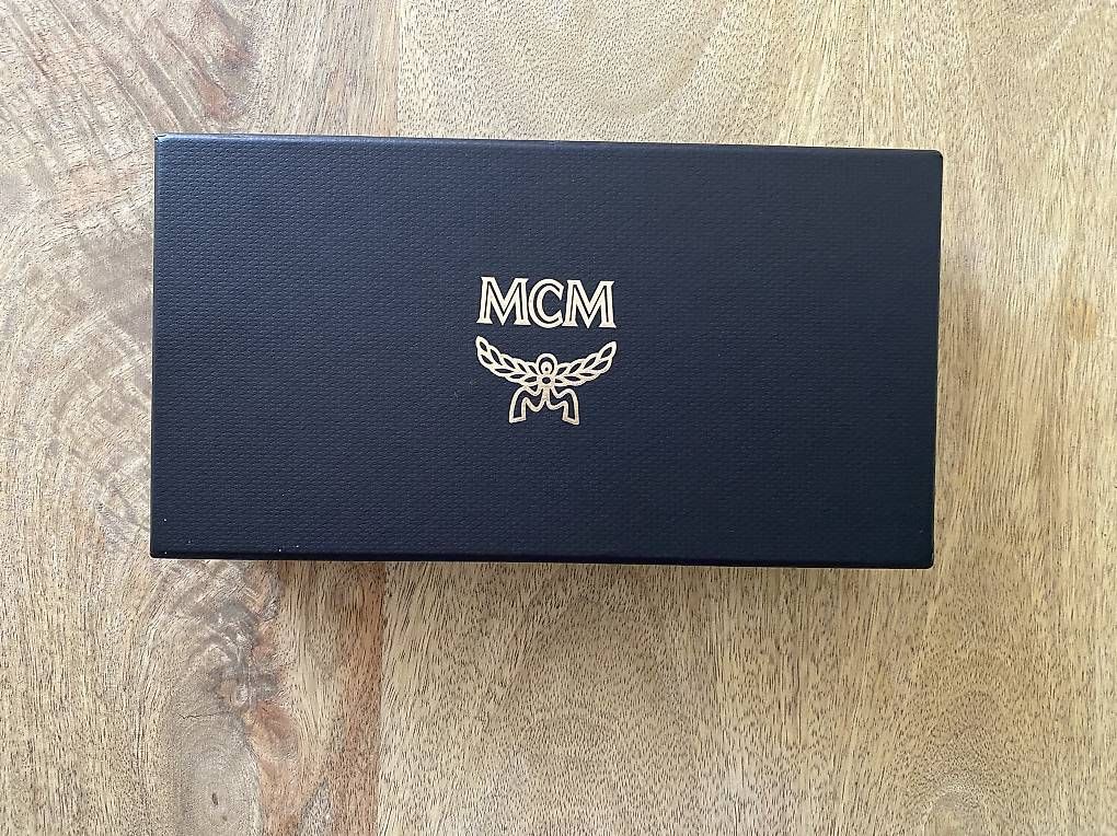 Mcm Portamonete: MCM TRACY FLAP WALLET cognac – Nuovo e nell'imballaggio originale da Zürich venduto da funnymanu 1