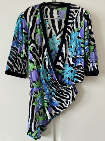 Feines seidenartiges Shirt von Botto (Italien), Polyamid