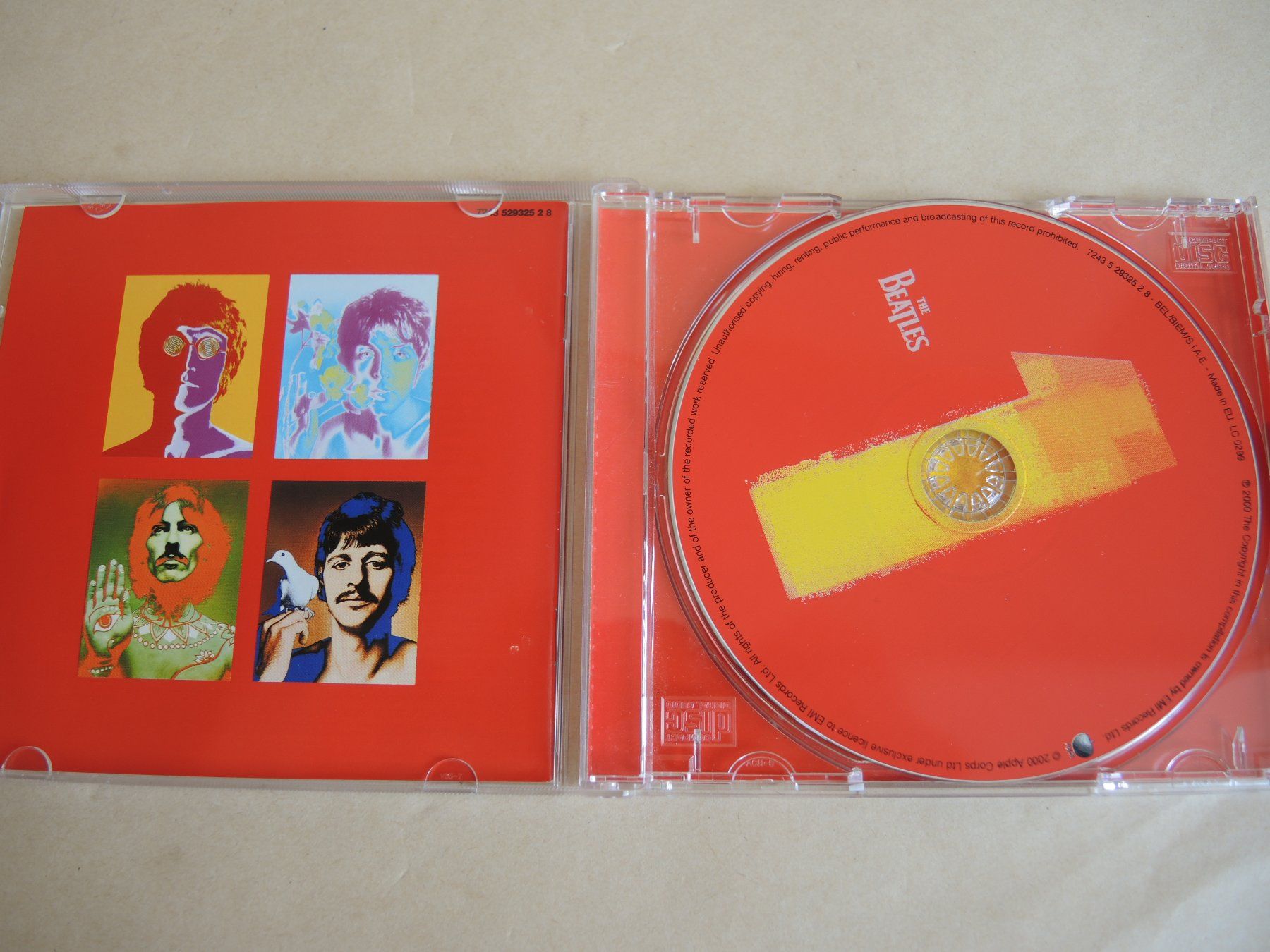 CD: CD The Beatles - 1 -     27 No. 1 singles on 1 CD – Usato da Rorschach venduto da maeck8 1