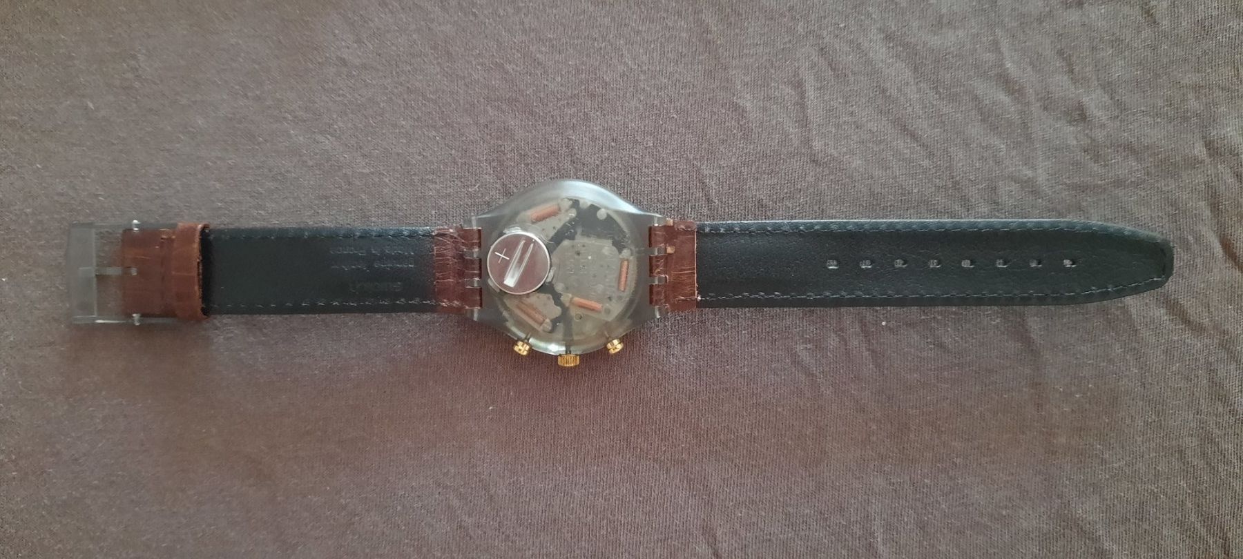 Swatch Orologi: Swatch Chrono Goldfinger – Nuovo e nell'imballaggio originale da Zürich venduto da Accuchek 4