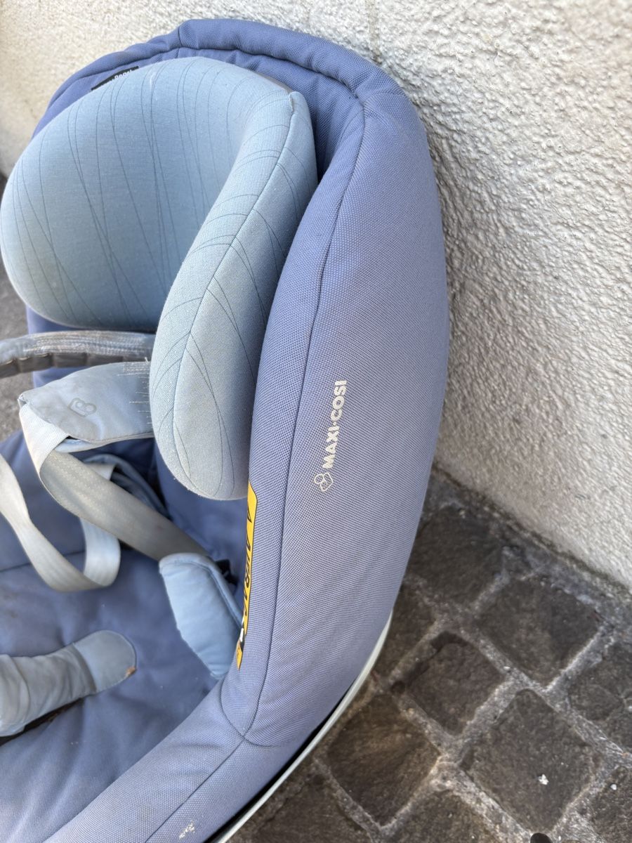Maxi-Cosi Auto-Kindersitze: Maxi Cosi Set - Sitz/Basisstation – Gebraucht aus Wald ZH von eli_y6cn 2