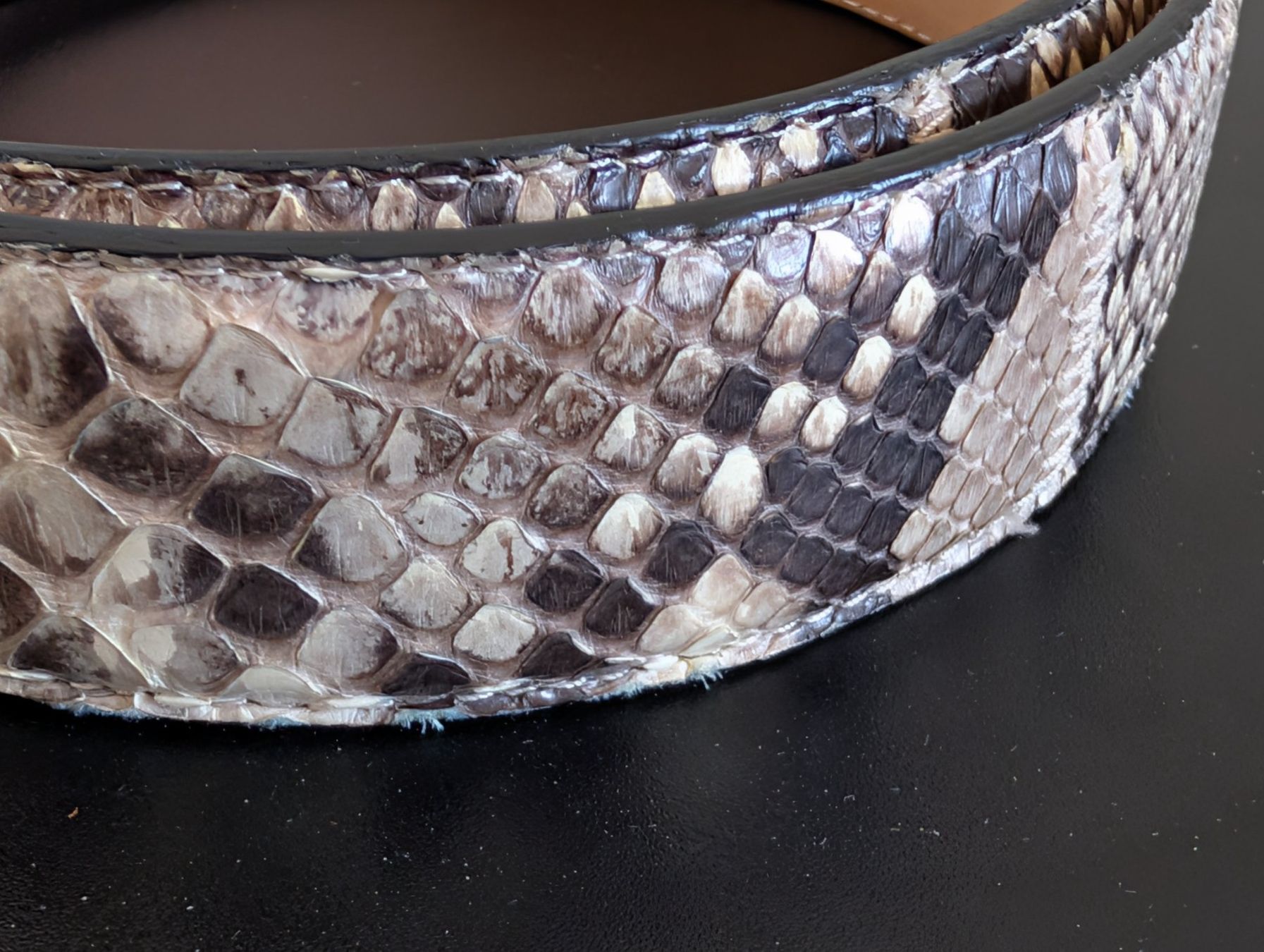 Cinture: Echt Python Leder Gürtel mit schöner Schnalle - Grösse 95cm – Usato da Herisau venduto da apo_bxx7 1