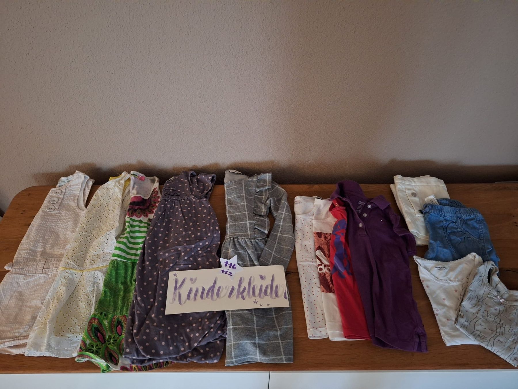 Lotti & Set di vestiti: Kinderkleider Mädchen 116-122 – Nuovo (secondo la descrizione) da Honau venduto da Eltian 2